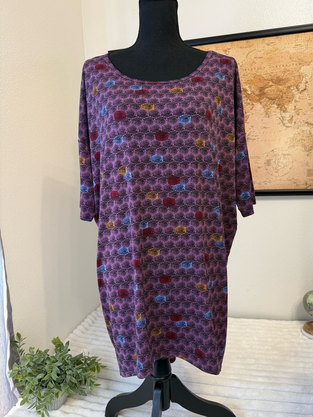 Lularoe Irma tee size large